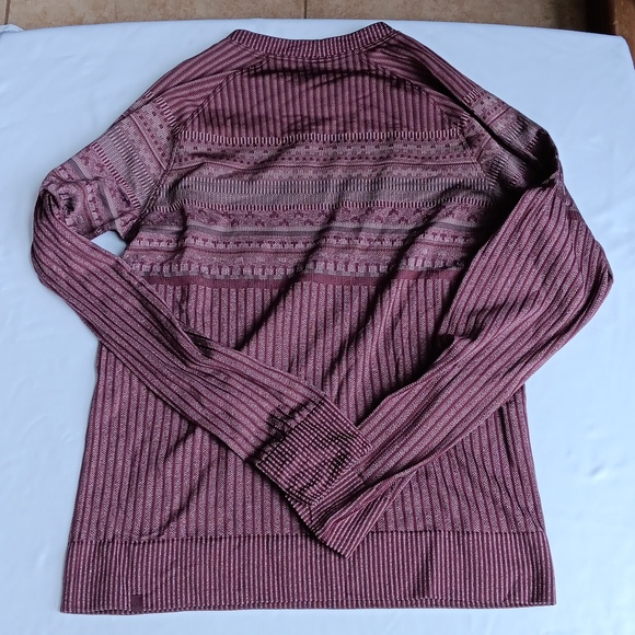 Lululemon Rest Less Pullover Relaxed Garnet Size 6 Pre-owned - Picture 6 of 8